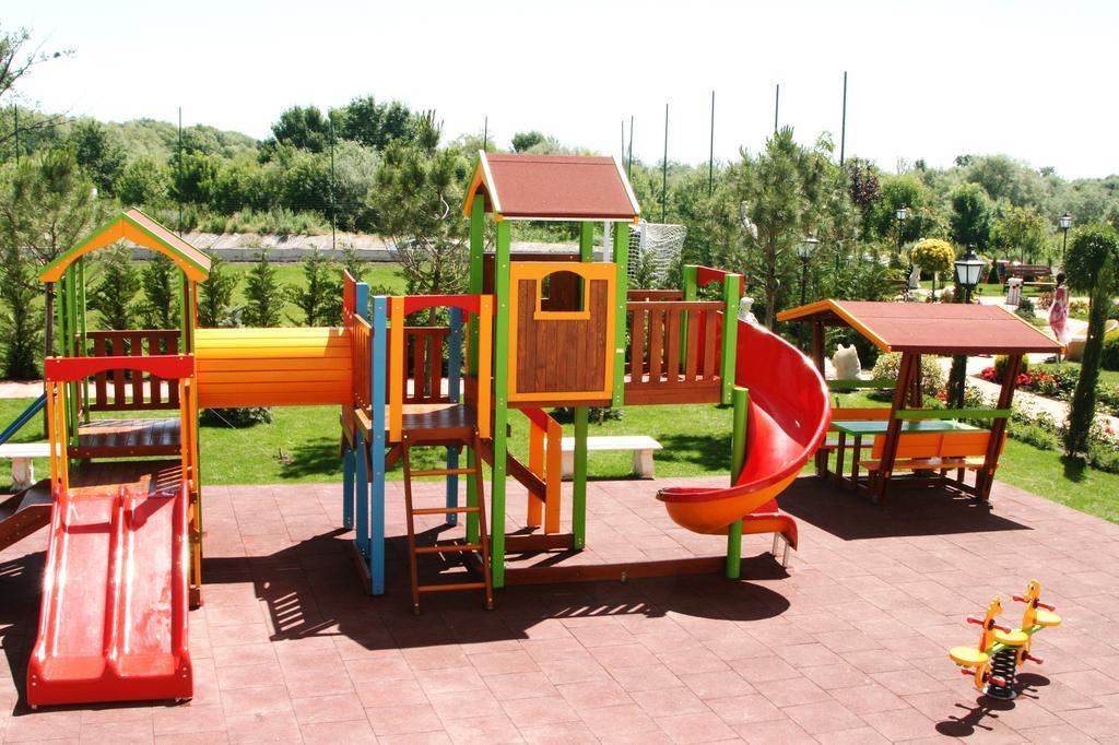 Therma Palace מלון