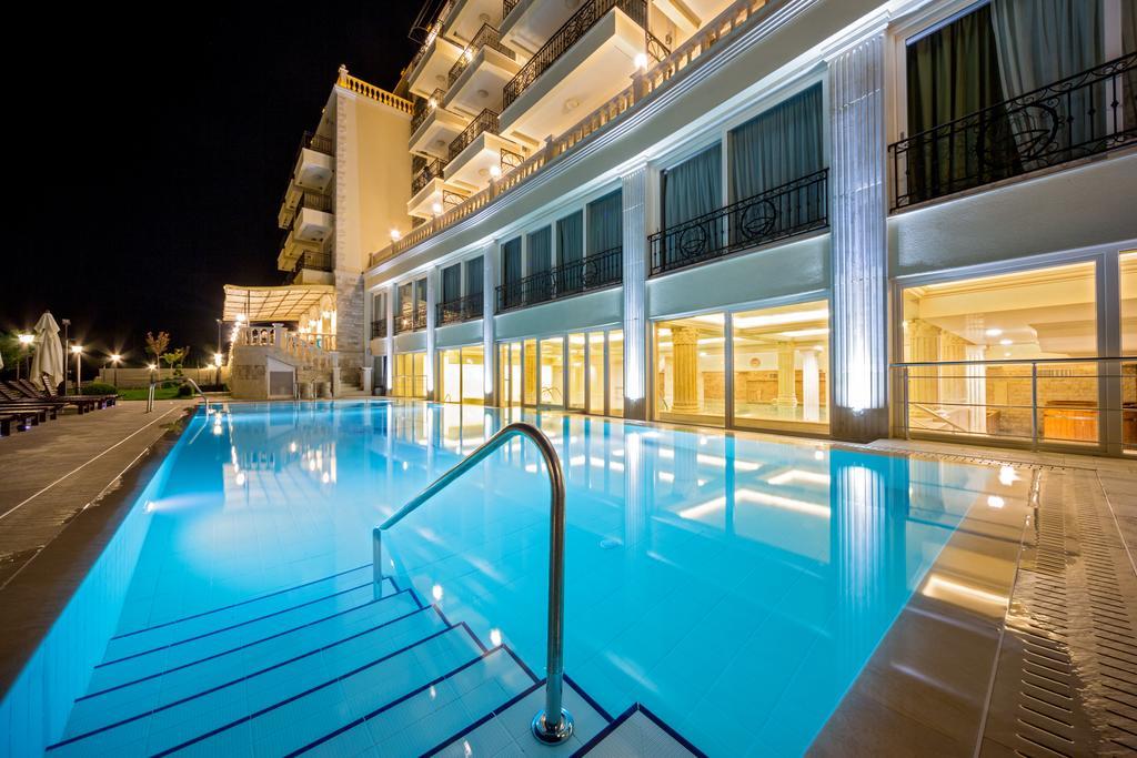 Therma Palace מלון 5*