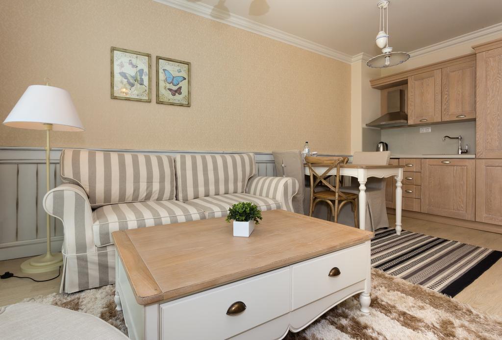 מלון Therma Palace 5*